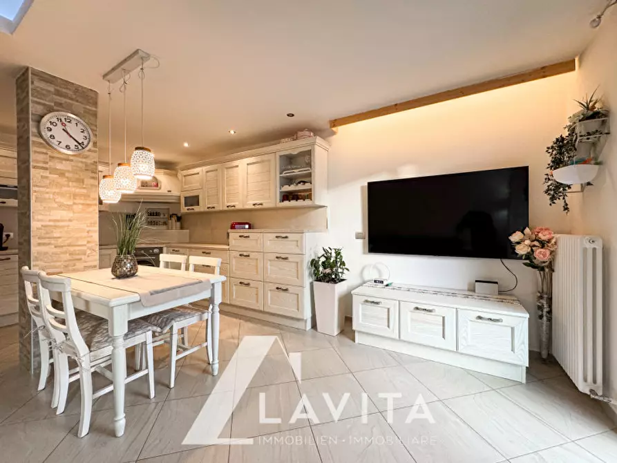 Immagine 2 di Appartamento in vendita  in Via Sottomonte - Unterbergstraße a Laives .Leifers.