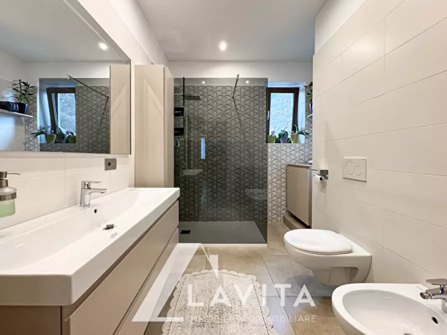 Immagine 22 di Appartamento in vendita  in Via Sottomonte - Unterbergstraße a Laives .Leifers.