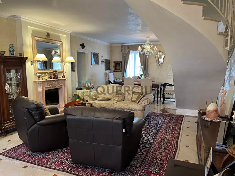 Immagine 2 di Casa bifamiliare in vendita  in via ca' rugger a Venezia