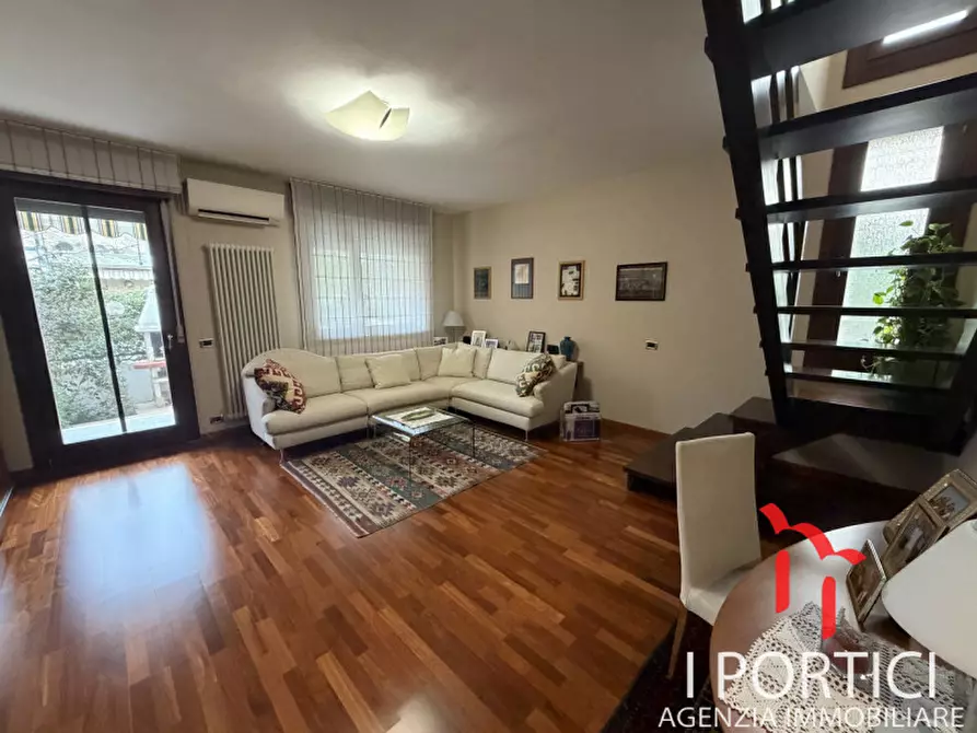 Immagine 3 di Villetta a schiera in vendita  in Via Guido Carrer a Venezia