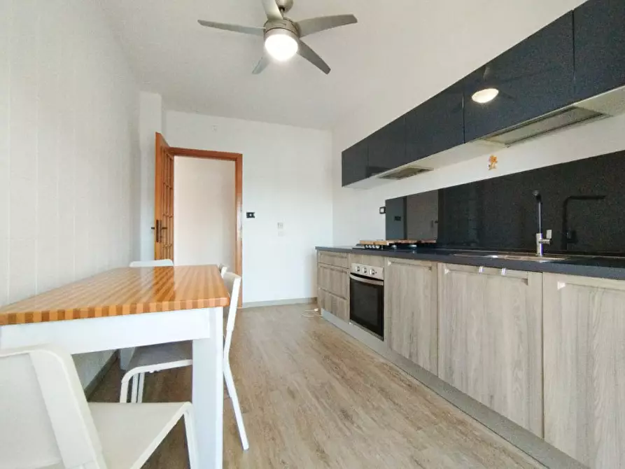 Immagine 1 di Appartamento in vendita  in Via Aldo Moro a Pescara