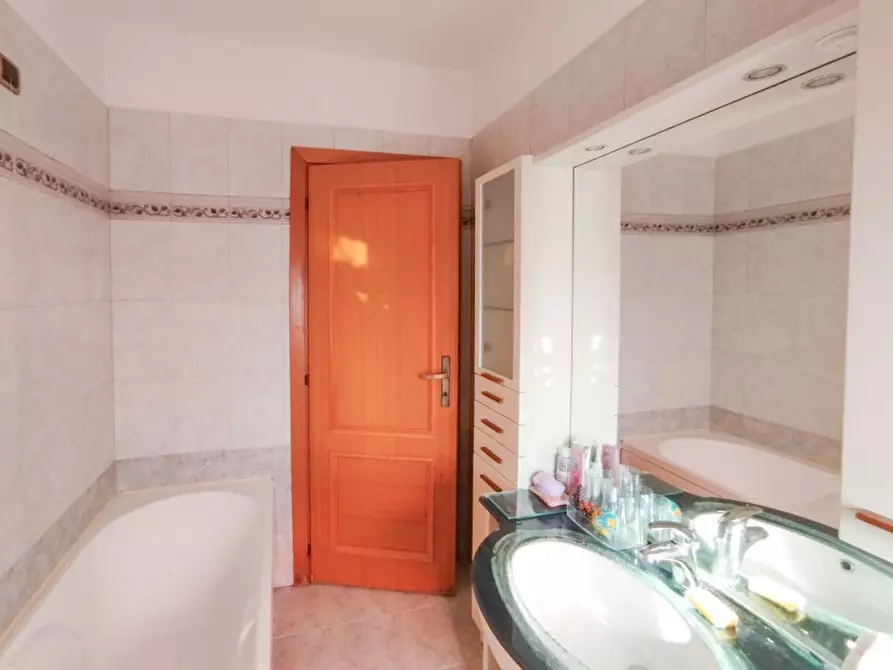 Immagine 11 di Appartamento in vendita  in Via Aldo Moro a Pescara