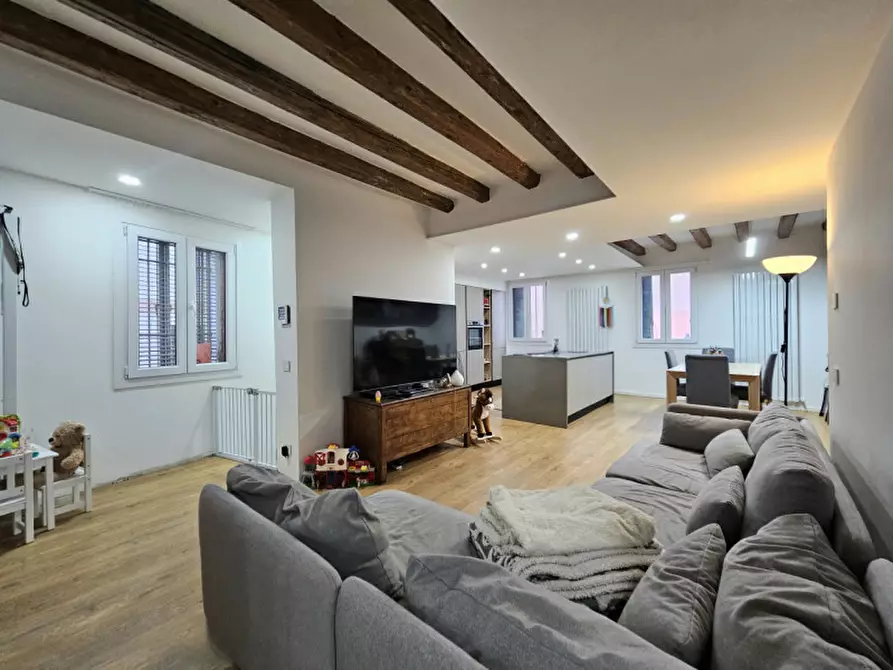 Immagine 14 di Appartamento in vendita  in VIA PRINCIPE AMEDEO a Este