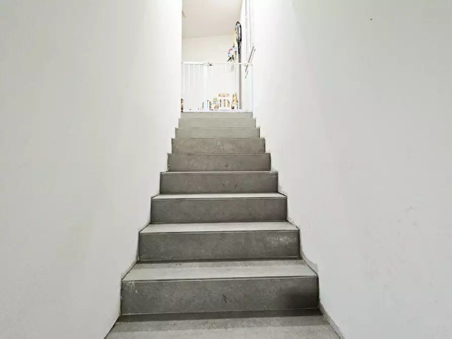 Immagine 15 di Appartamento in vendita  in VIA PRINCIPE AMEDEO a Este