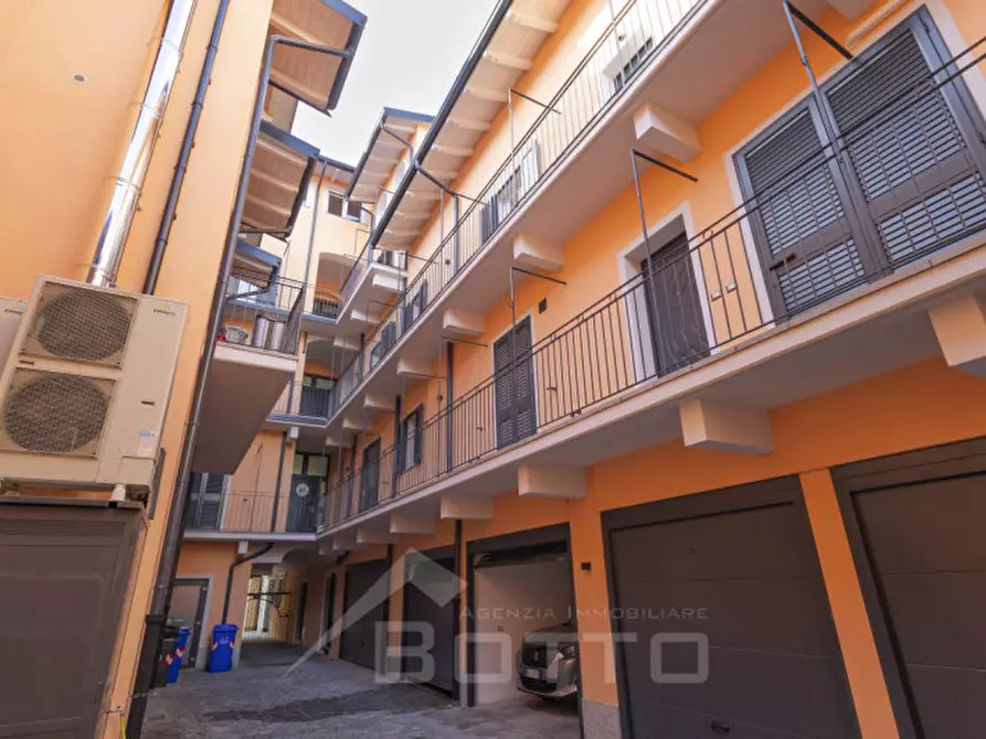 Immagine 13 di Appartamento in vendita  in Piazza Italia, 1 a Gattinara