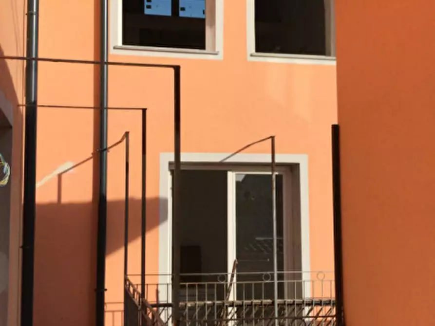 Immagine 16 di Appartamento in vendita  in Piazza Italia, 1 a Gattinara