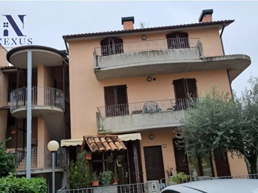 Immagine 4 di Appartamento in vendita  in Via dei Cartaginesi n. 16 a Colli Al Metauro