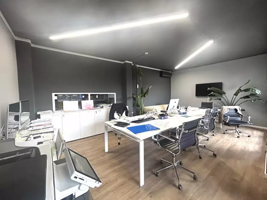 Immagine 4 di Capannone industriale in affitto  in VIA AUSA a Coriano