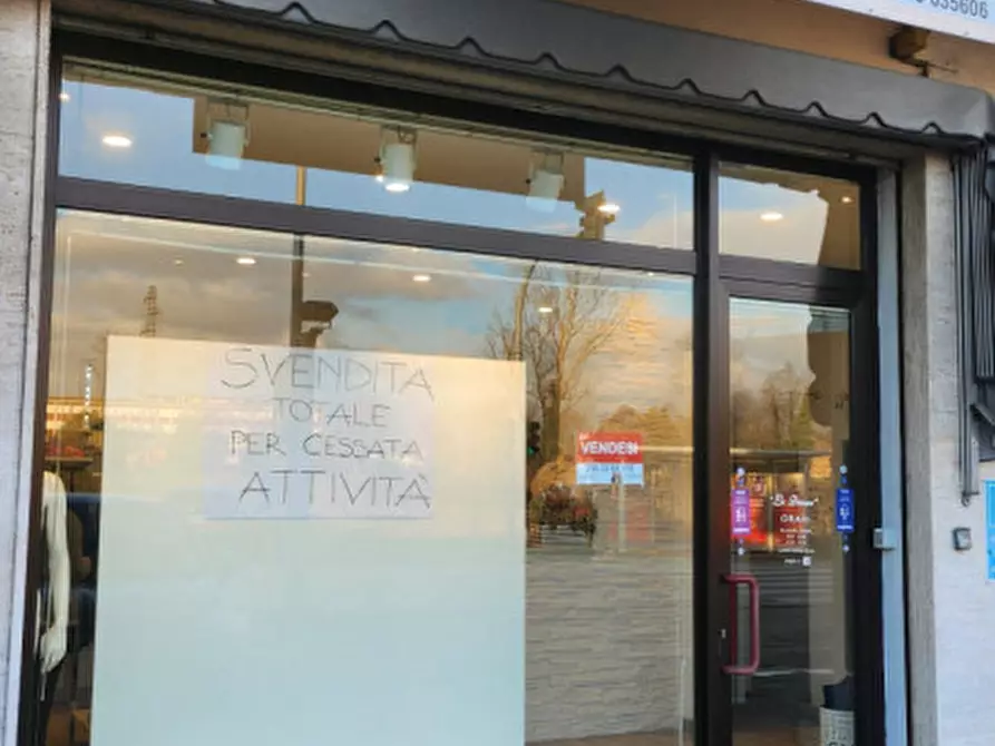 Immagine 10 di Negozio in vendita  in Via Brentella 29 a Selvazzano Dentro