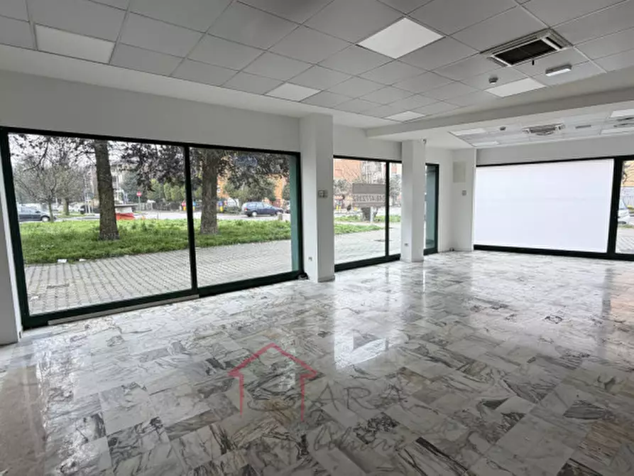 Immagine 5 di Negozio in vendita  in Via Cardinal Callegari, 30 a Padova