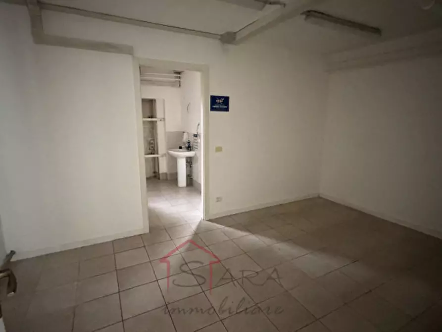 Immagine 10 di Negozio in vendita  in Via Cardinal Callegari, 30 a Padova