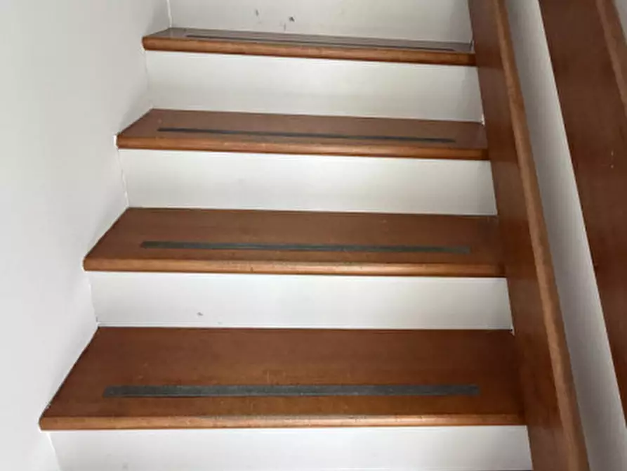 Immagine 14 di Negozio in vendita  in Via Cardinal Callegari, 30 a Padova