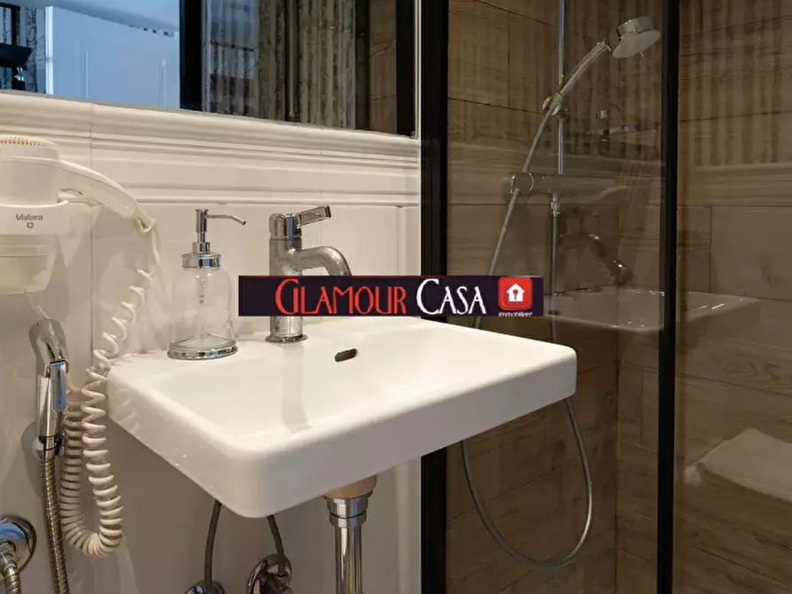 Immagine 9 di Appartamento in vendita  in Via Principe Umberto a Roma