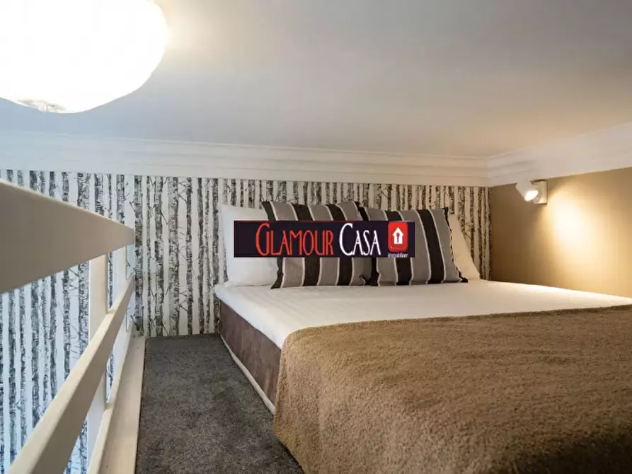 Immagine 13 di Appartamento in vendita  in Via Principe Umberto a Roma