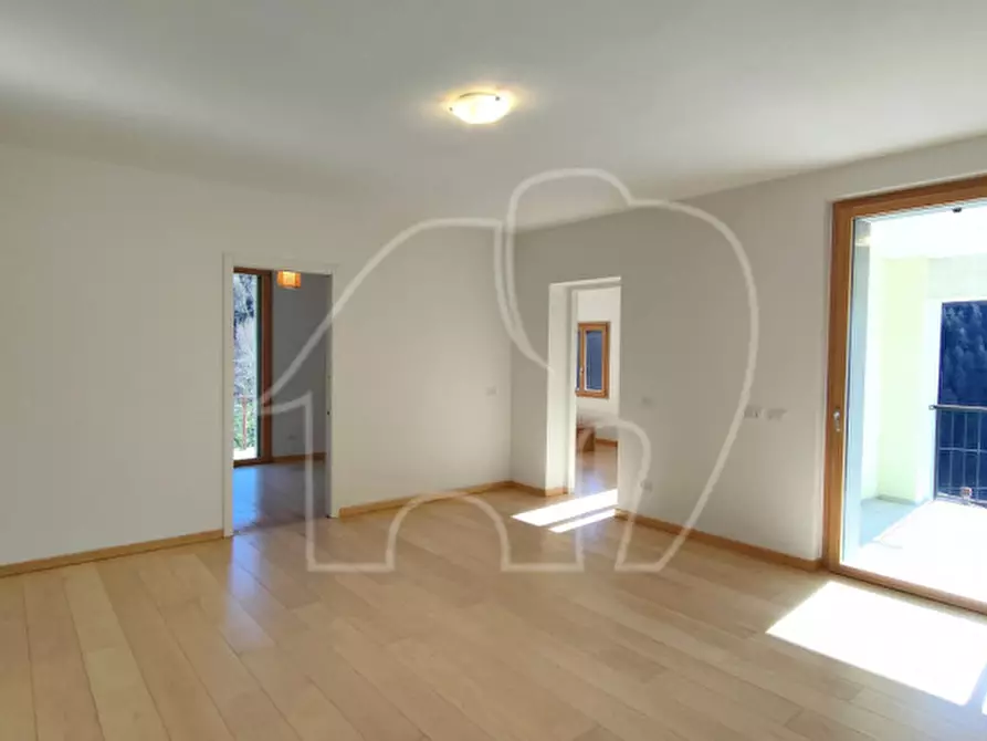 Immagine 2 di Casa indipendente in vendita  a Ferrara Di Monte Baldo