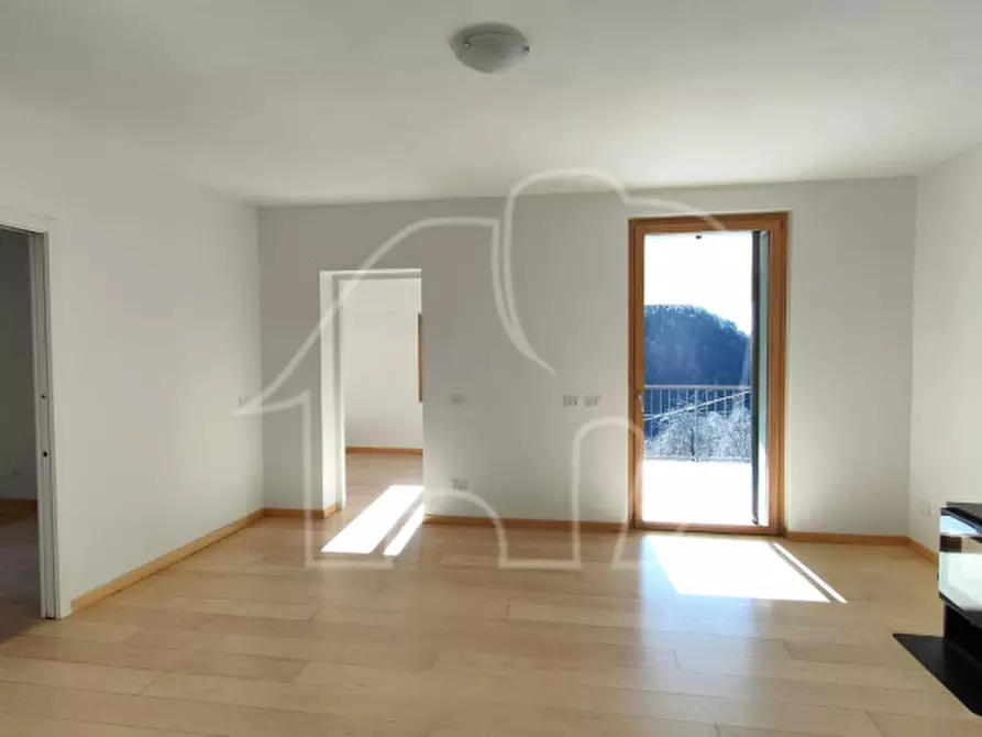 Immagine 4 di Casa indipendente in vendita  a Ferrara Di Monte Baldo