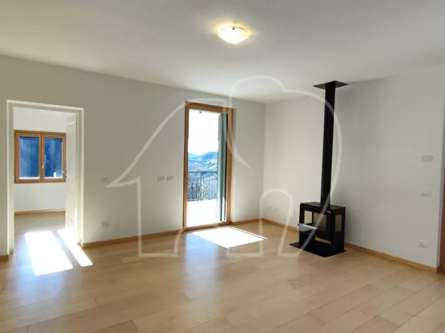 Immagine 4 di Casa indipendente in vendita  a Ferrara Di Monte Baldo
