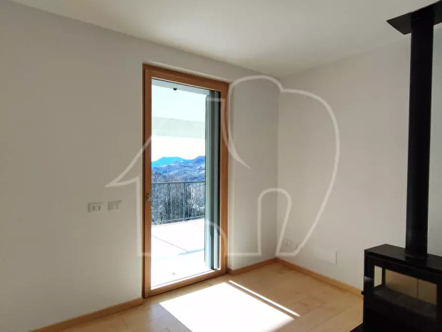 Immagine 6 di Casa indipendente in vendita  a Ferrara Di Monte Baldo