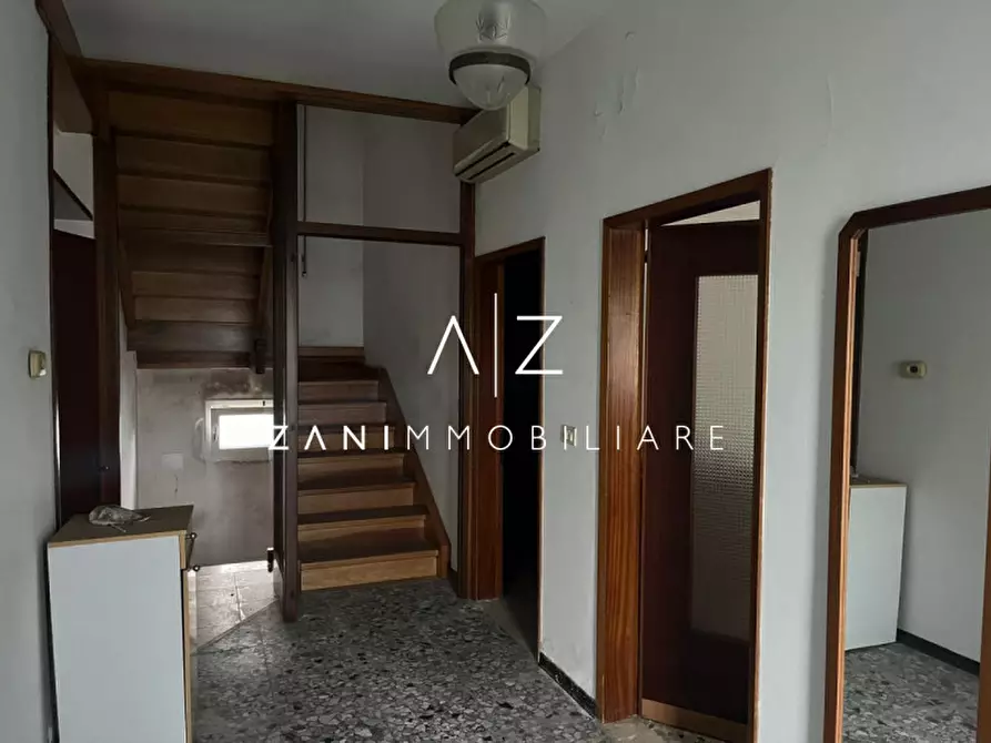 Immagine 11 di Casa indipendente in vendita  in Via Montebelluna di Salvarosa a Castelfranco Veneto