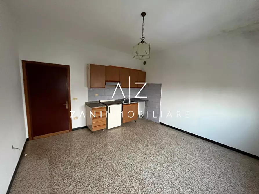 Immagine 12 di Casa indipendente in vendita  in Via Montebelluna di Salvarosa a Castelfranco Veneto