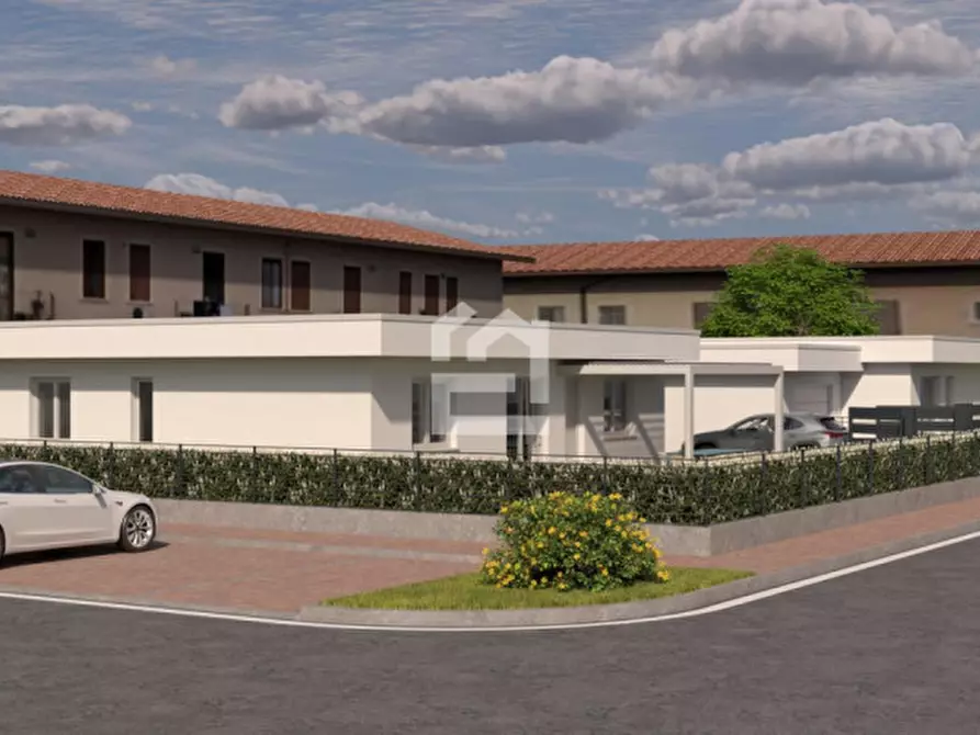 Immagine 2 di Casa bifamiliare in vendita  in via Fondi a Puegnago Sul Garda