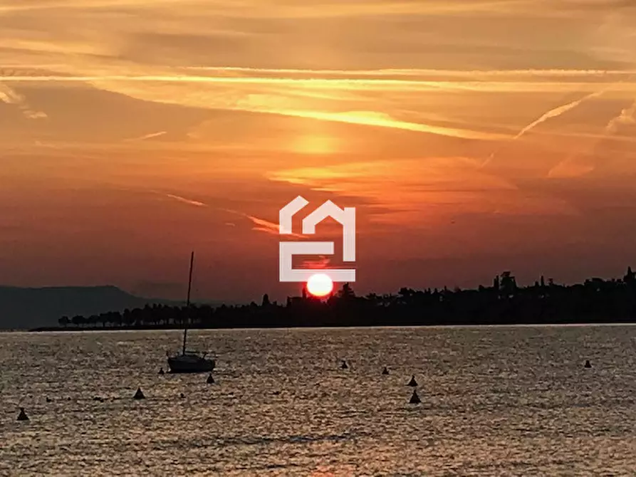 Immagine 3 di Casa bifamiliare in vendita  in via Fondi a Puegnago Sul Garda