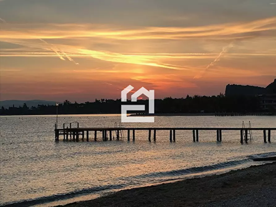 Immagine 4 di Casa bifamiliare in vendita  in via Fondi a Puegnago Sul Garda