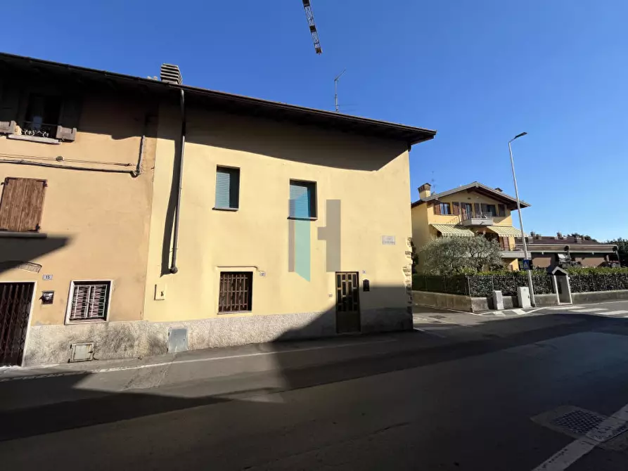 Immagine 1 di Appartamento in vendita  in via Santo Jesus a Curno