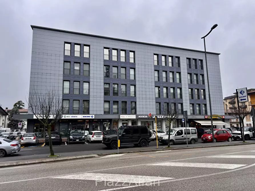 Immagine 15 di Ufficio in vendita  in Via A. Valerio a Piove Di Sacco