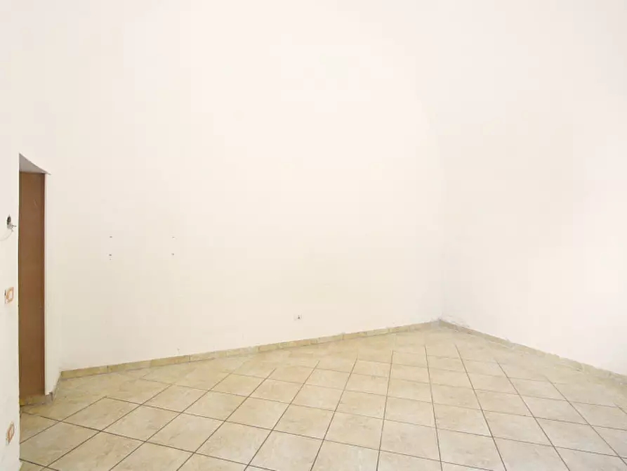 Immagine 17 di Casa indipendente in vendita  in via de filippo a Matino