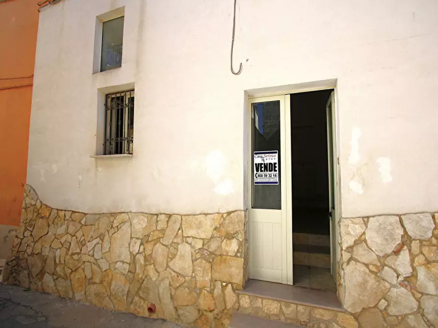 Immagine 21 di Casa indipendente in vendita  in via de filippo a Matino
