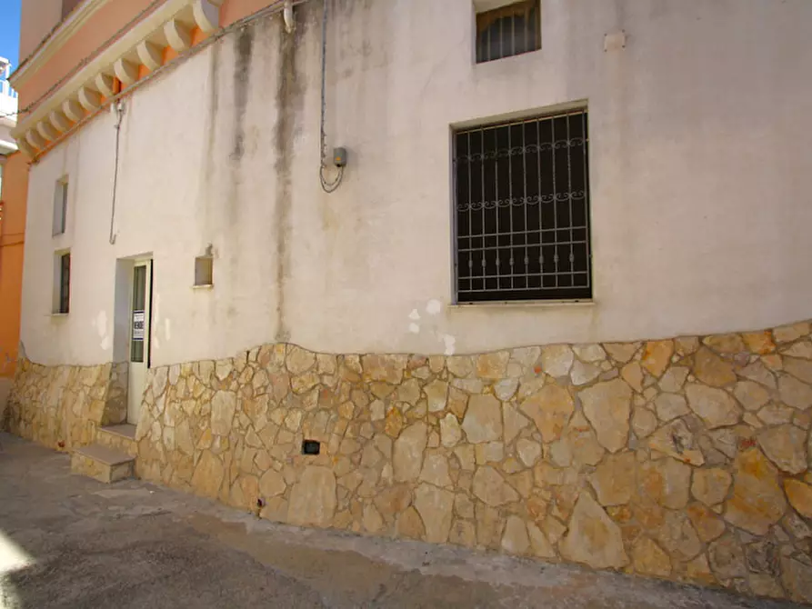 Immagine 22 di Casa indipendente in vendita  in via de filippo a Matino