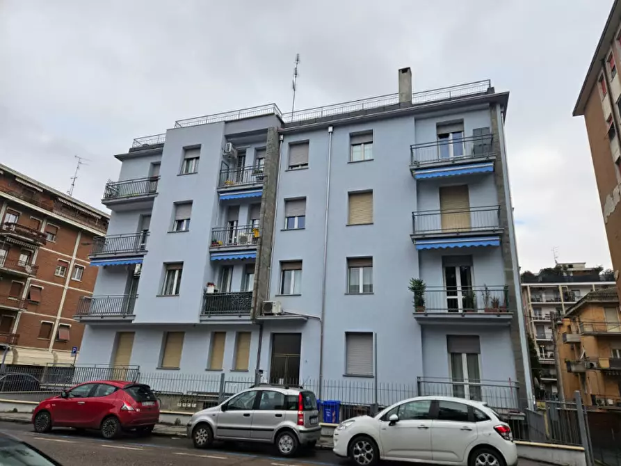 Immagine 1 di Appartamento in vendita  in Via Montebello a Parma
