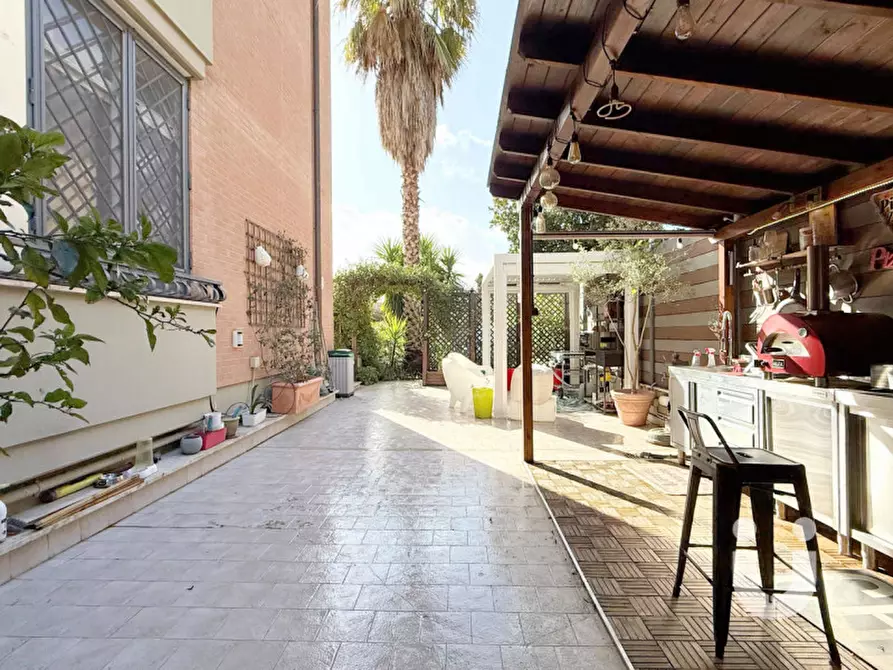 Immagine 2 di Appartamento in vendita  in Via della Tenuta del Casalotto a Roma