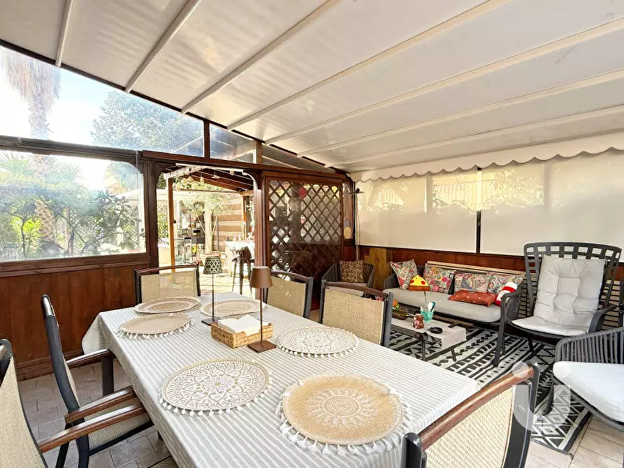 Immagine 6 di Appartamento in vendita  in Via della Tenuta del Casalotto a Roma