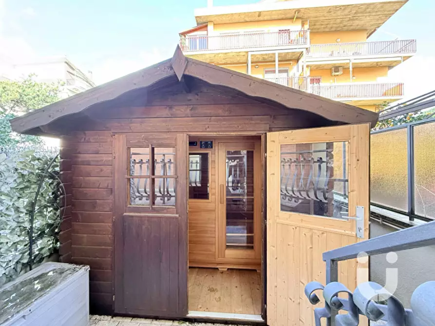 Immagine 11 di Appartamento in vendita  in Via della Tenuta del Casalotto a Roma