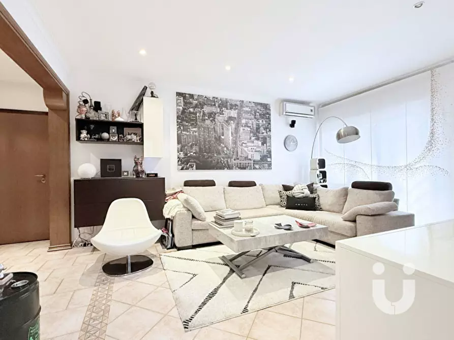 Immagine 18 di Appartamento in vendita  in Via della Tenuta del Casalotto a Roma