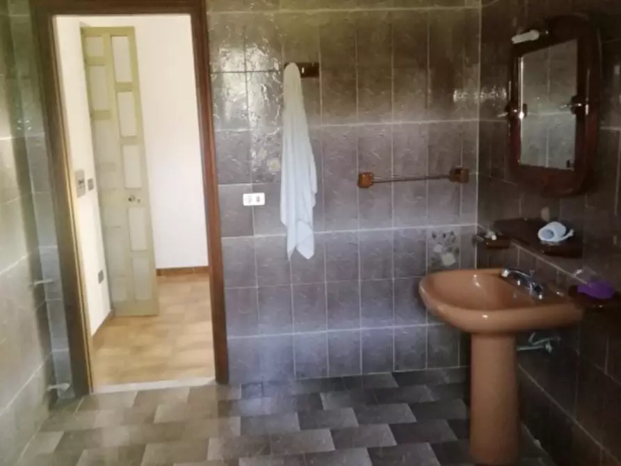 Immagine 7 di Appartamento in vendita  in Via San Donato n. 12 a Carinola