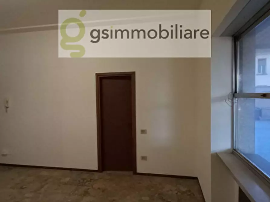 Immagine 5 di Ufficio in vendita  in via togni a Brescia