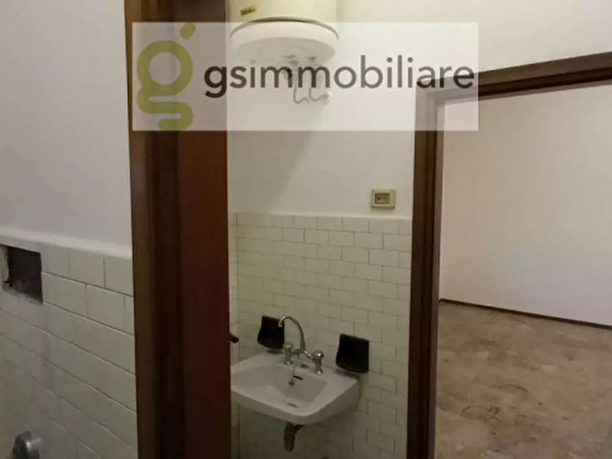 Immagine 6 di Ufficio in vendita  in via togni a Brescia