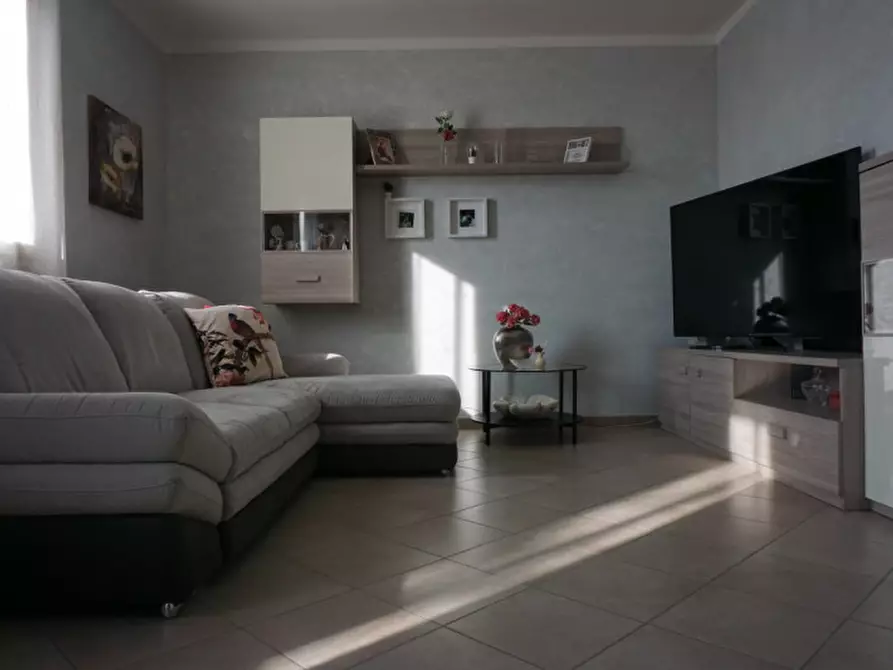 Immagine 9 di Casa bifamiliare in vendita  in Via Cavour, 10 a Colorno