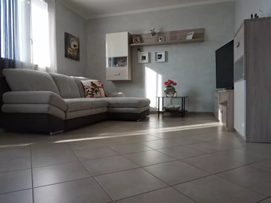 Immagine 10 di Casa bifamiliare in vendita  in Via Cavour, 10 a Colorno