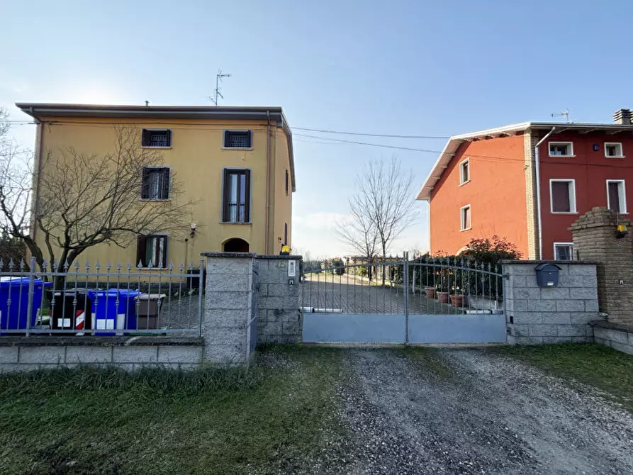 Immagine 55 di Casa bifamiliare in vendita  in Via Cavour, 10 a Colorno