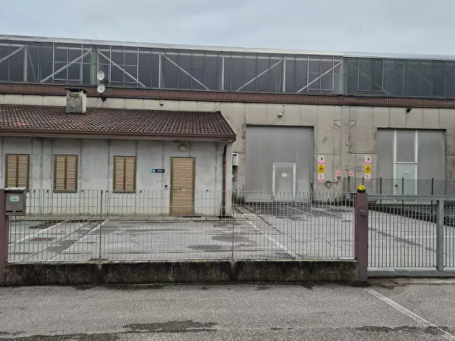 Immagine 9 di Capannone industriale in vendita  in Via Giovan Battista Vico 5 a Godega Di Sant'urbano