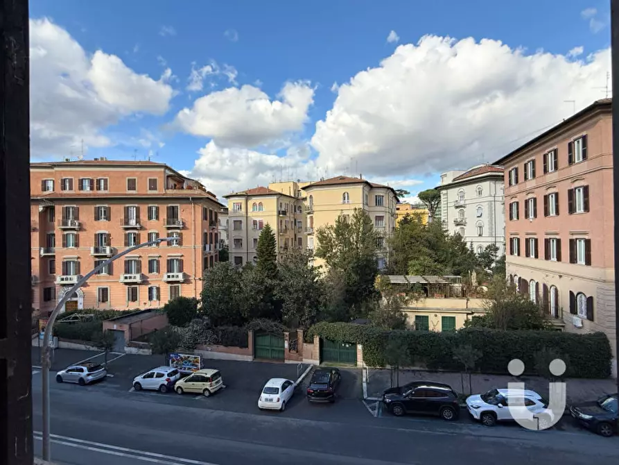 Immagine 10 di Appartamento in vendita  in Viale Bruno Buozzi a Roma