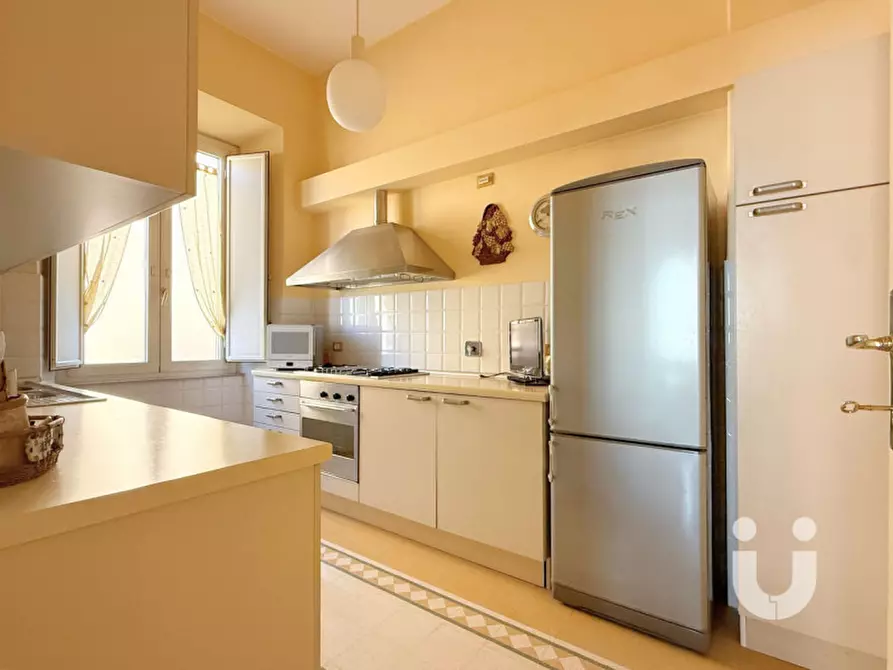 Immagine 11 di Appartamento in vendita  in Viale Bruno Buozzi a Roma