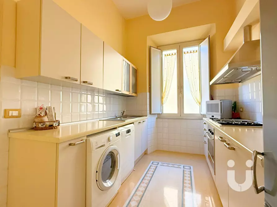 Immagine 13 di Appartamento in vendita  in Viale Bruno Buozzi a Roma