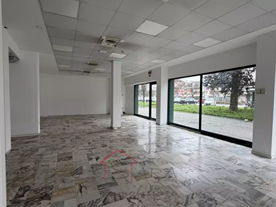 Immagine 7 di Negozio in affitto  in Via Cardinal Callegari, 30 a Padova