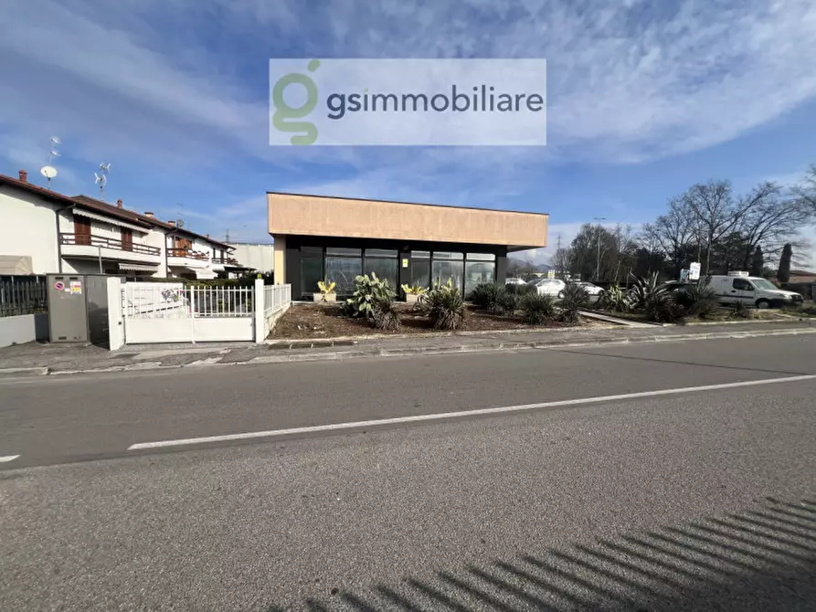 Immagine 3 di Negozio in vendita  in via armando diaz a San Zeno Naviglio