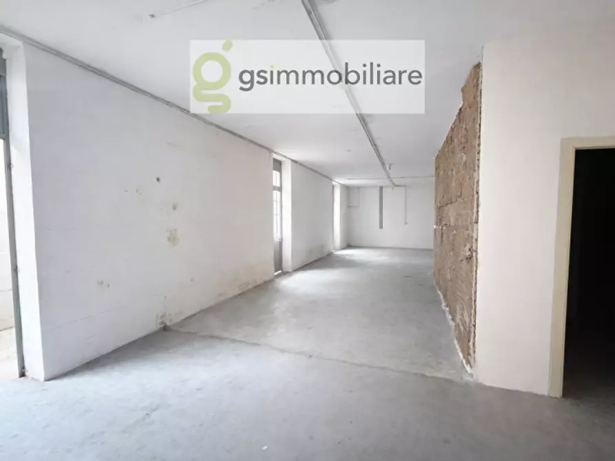 Immagine 5 di Negozio in vendita  in via armando diaz a San Zeno Naviglio